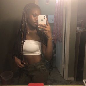 Meet your Posher, Enore